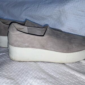J/SLIDES Women's Merrie Slip-On Suede Leather platform - Gray